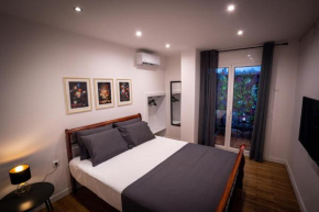 My Secret Garden rooms - Apartment with 2 private rooms, separate baths and balcony garden